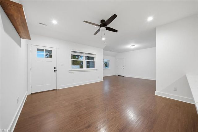 752 Victor RD, Virginia Beach, VA 23454