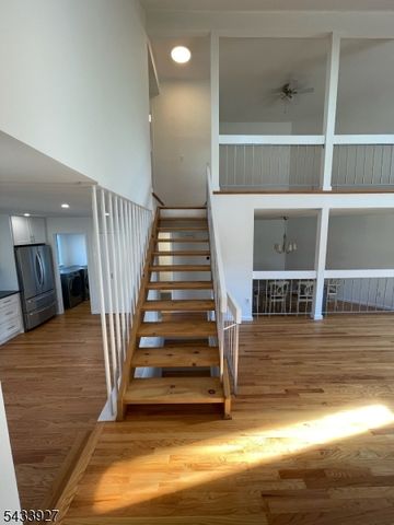 73 Linda Ln, Edison Twp., NJ 08820