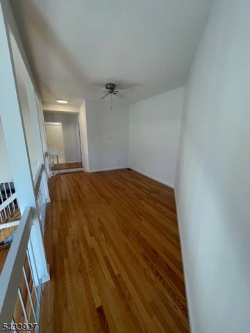 73 Linda Ln, Edison Twp., NJ 08820
