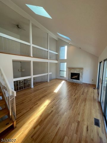 73 Linda Ln, Edison Twp., NJ 08820
