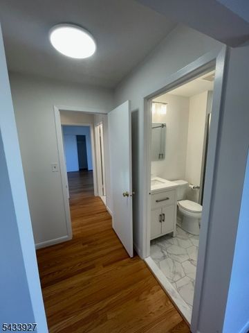 73 Linda Ln, Edison Twp., NJ 08820