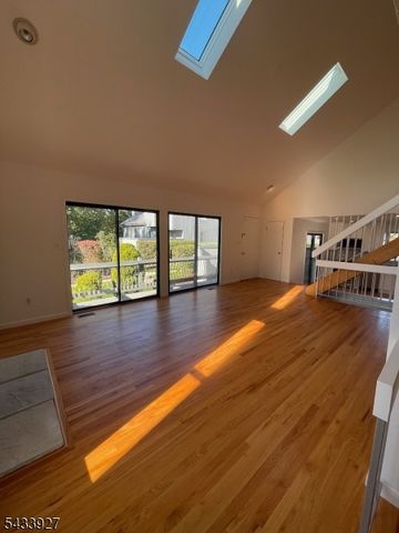 73 Linda Ln, Edison Twp., NJ 08820