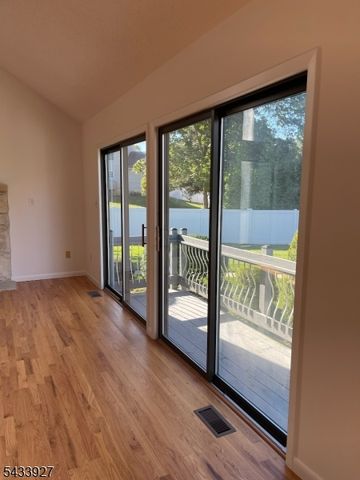 73 Linda Ln, Edison Twp., NJ 08820