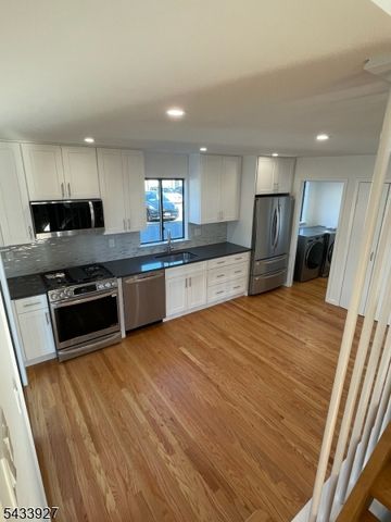 73 Linda Ln, Edison Twp., NJ 08820