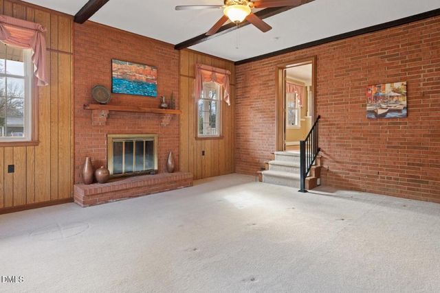 2421 Lacy Street, Burlington, NC 27215