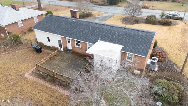 2421 Lacy Street, Burlington, NC 27215