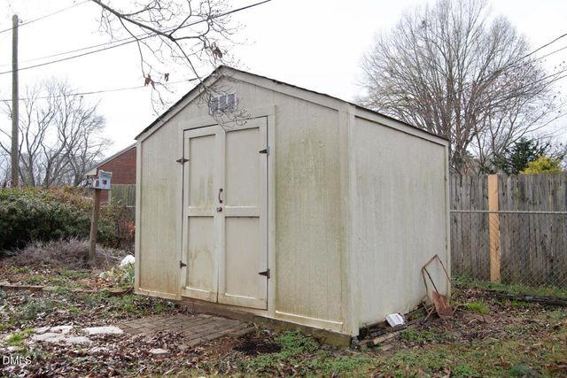 2421 Lacy Street, Burlington, NC 27215