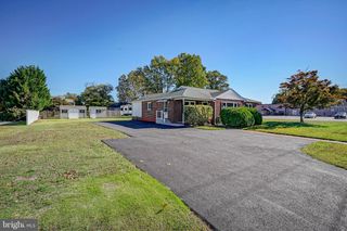 240 N BROADWAY, Pennsville, NJ 08070
