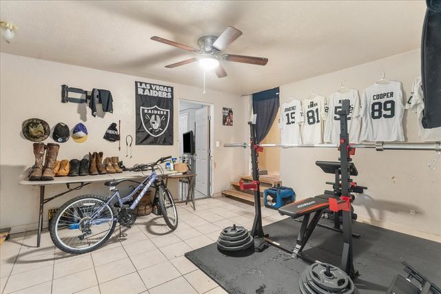 109 N Kouns Street, Cleburne, TX 76031