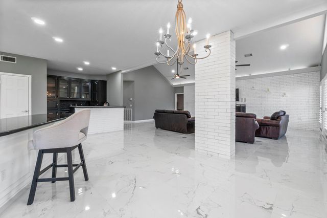 22405 Augusta Lane, Huntsville, TX 77340