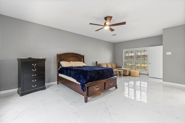 22405 Augusta Lane, Huntsville, TX 77340