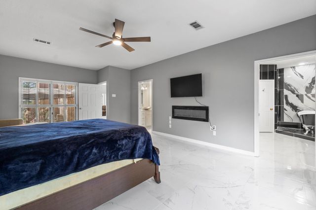 22405 Augusta Lane, Huntsville, TX 77340