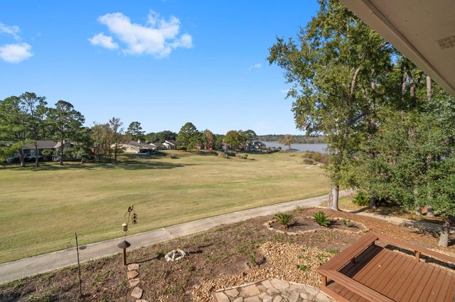 22405 Augusta Lane, Huntsville, TX 77340