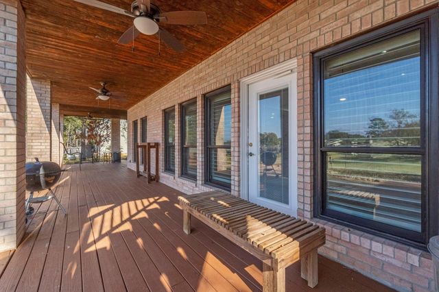 22405 Augusta Lane, Huntsville, TX 77340