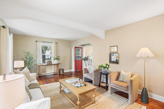 610 99th STREET, Wauwatosa, WI 53226