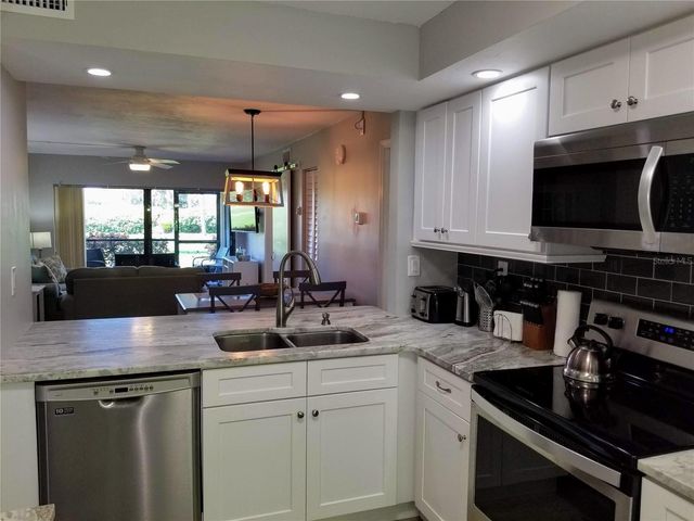 6219 PALMA DEL MAR BOULEVARD S 112, St Petersburg, FL 33715