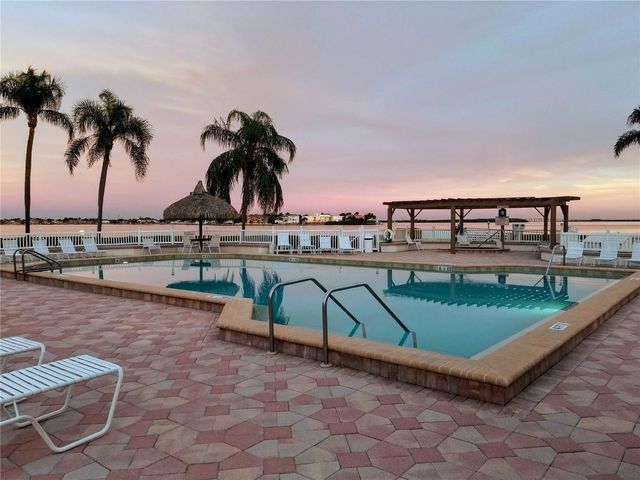 6219 PALMA DEL MAR BOULEVARD S 112, St Petersburg, FL 33715