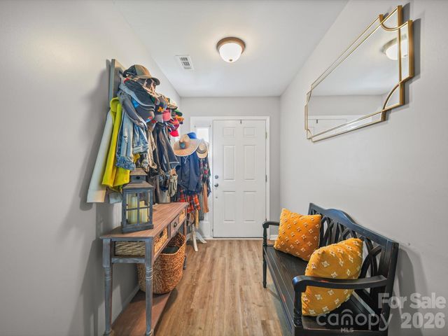 2017 Longhorn Drive, Dallas, NC 28034