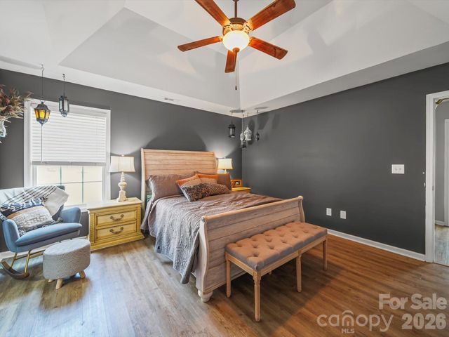 2017 Longhorn Drive, Dallas, NC 28034