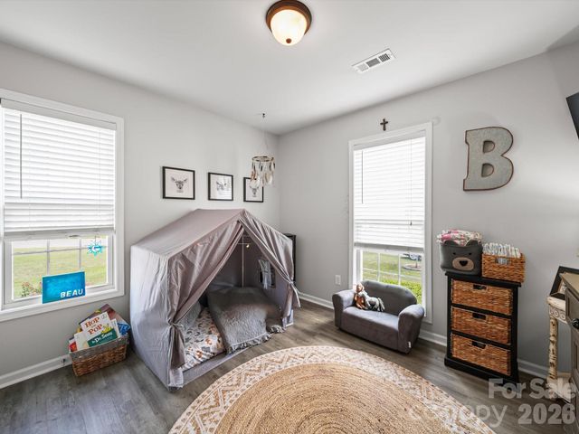 2017 Longhorn Drive, Dallas, NC 28034