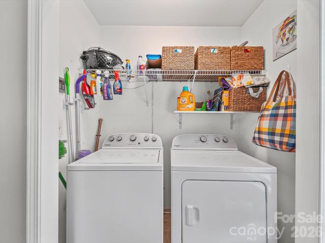 2017 Longhorn Drive, Dallas, NC 28034