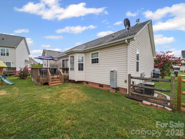 2017 Longhorn Drive, Dallas, NC 28034