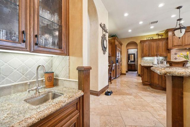 4 Terra Vista Court, Rancho Mirage, CA 92270