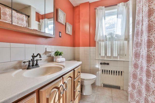 20 Palmer Ave, Saugus, MA 01906