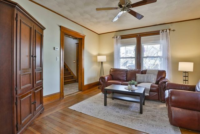 20 Palmer Ave, Saugus, MA 01906