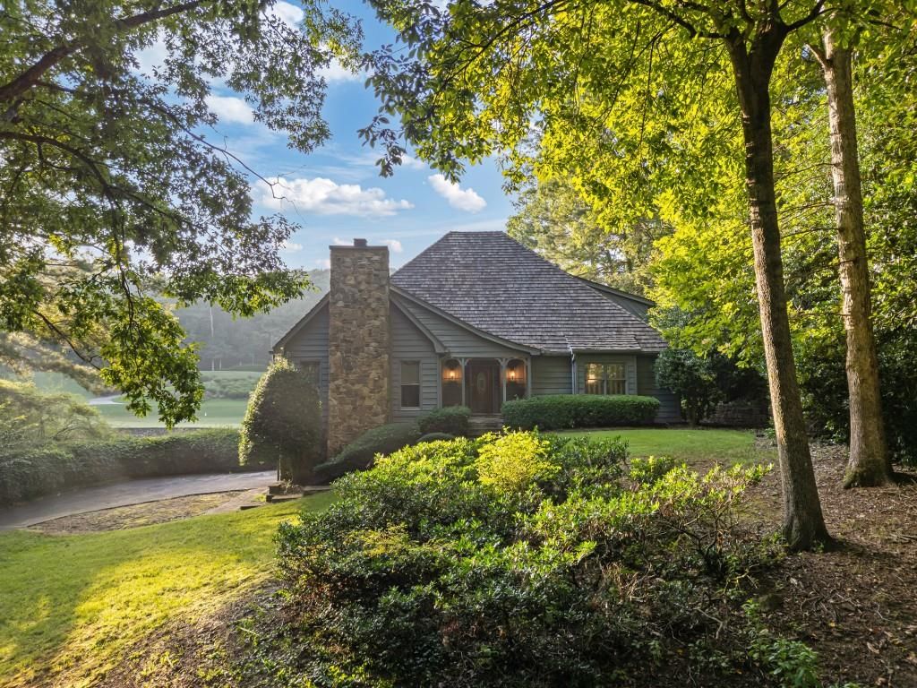 9850 Huntcliff Trace, Atlanta, GA 30350