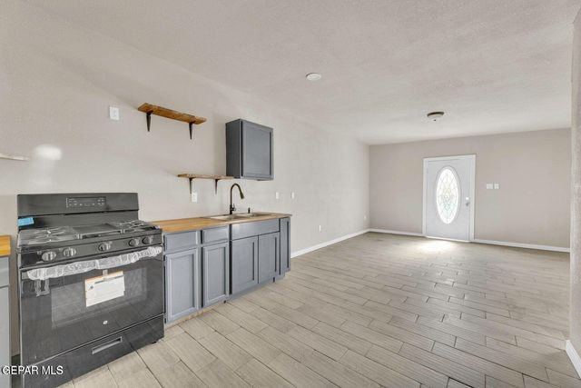 8827 MOUNT ELBERT Drive 4, El Paso, TX 79904