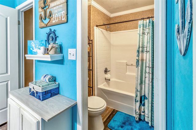 6258 N Hill Road, Navasota, TX 77868