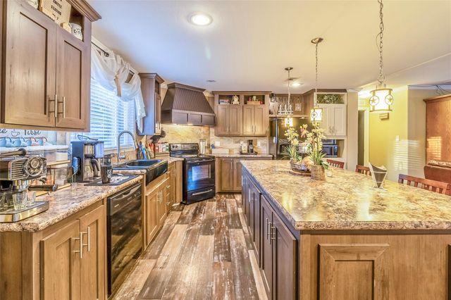 6258 N Hill Road, Navasota, TX 77868