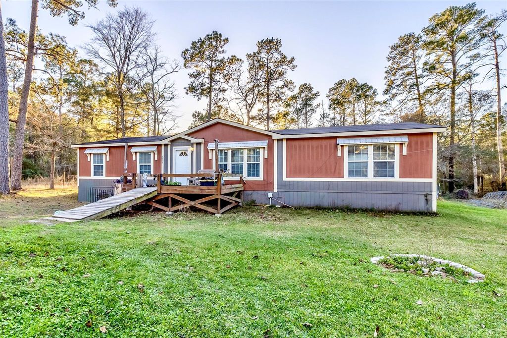 6258 N Hill Road, Navasota, TX 77868