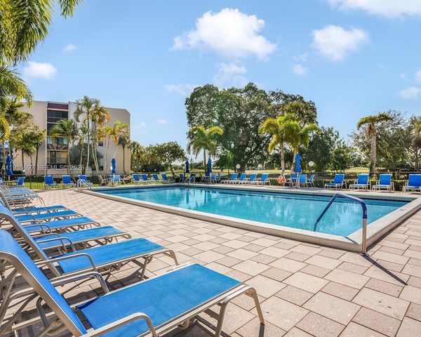 3591 Environ Boulevard A404, Lauderhill, FL 33319