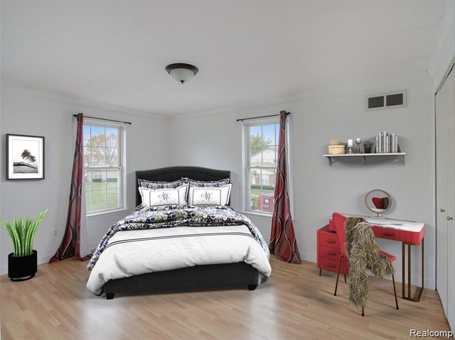 35420 TALL OAKS Drive, Sterling Heights, MI 48312