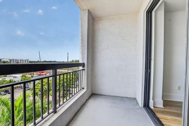 233 S Federal Highway 623, Boca Raton, FL 33432