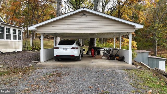 18758 TELEGRAPH SPRINGS RD, Purcellville, VA 20132