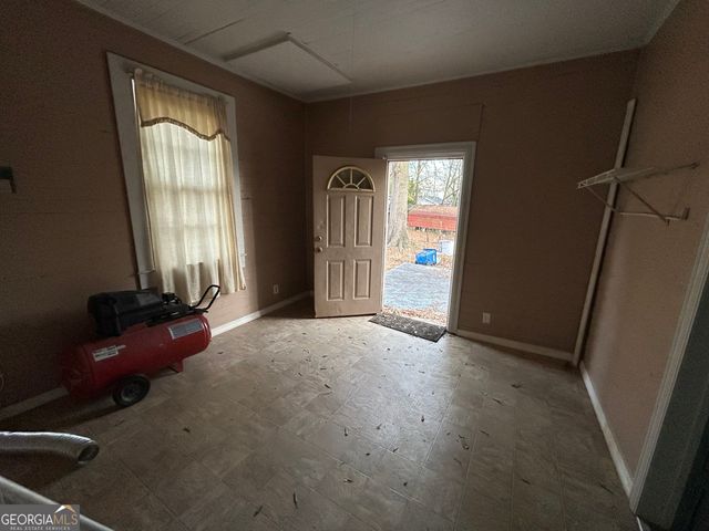 88 E Stephens Street, Winder, GA 30680