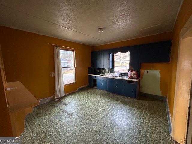 88 E Stephens Street, Winder, GA 30680