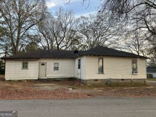 88 E Stephens Street, Winder, GA 30680