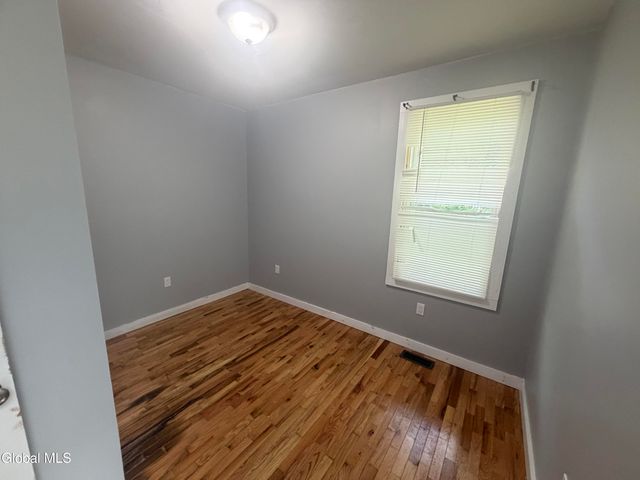193 Livingston Avenue 1st Floor, Albany, NY 12210