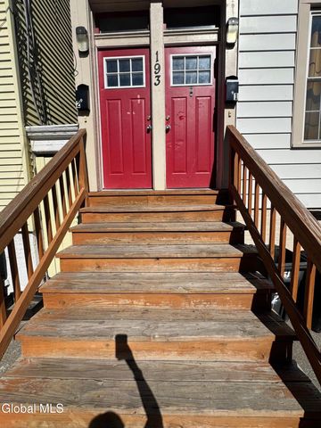193 Livingston Avenue 1st Floor, Albany, NY 12210