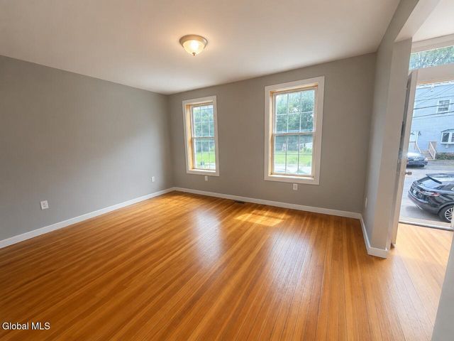 193 Livingston Avenue 1st Floor, Albany, NY 12210