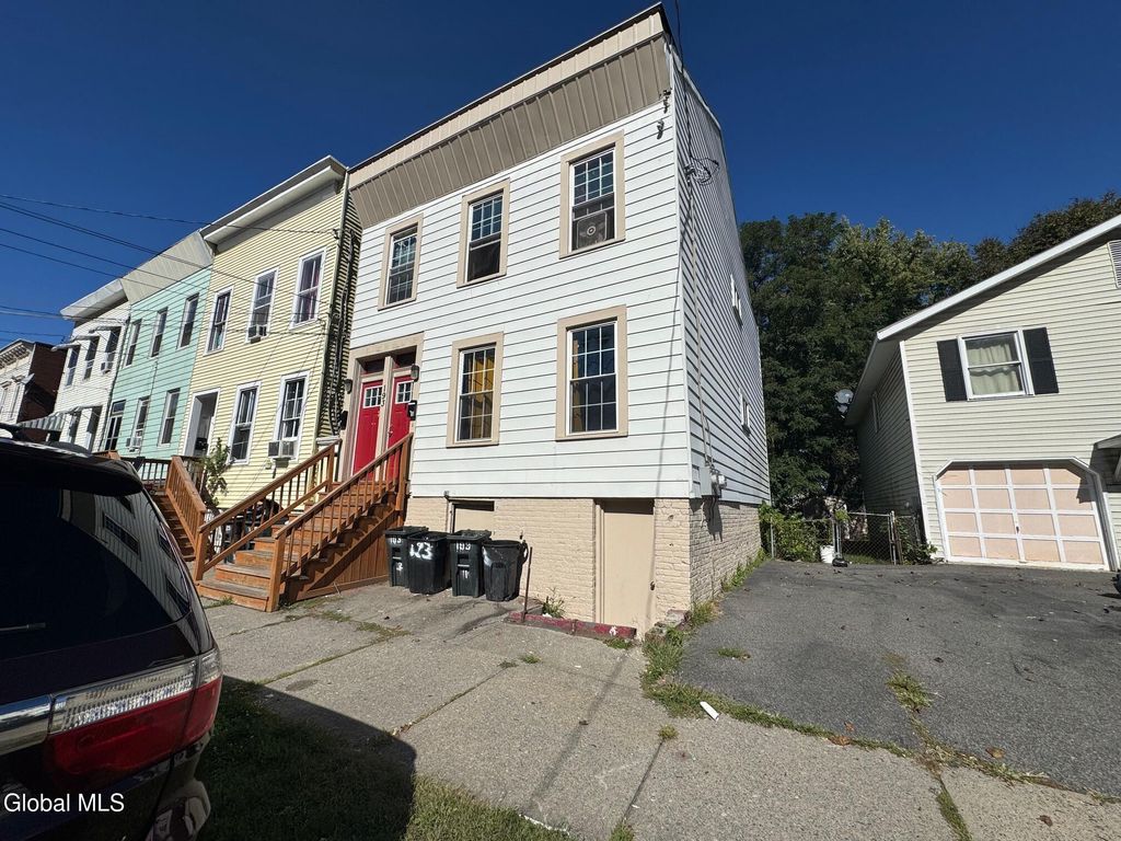 193 Livingston Avenue 1st Floor, Albany, NY 12210