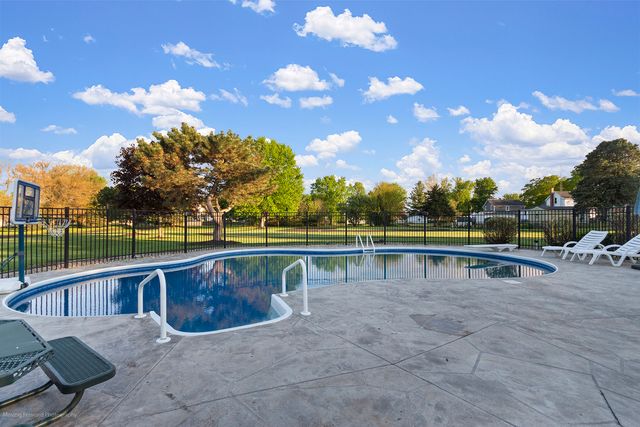 245 N Cedar Street, Leland, IL 60531