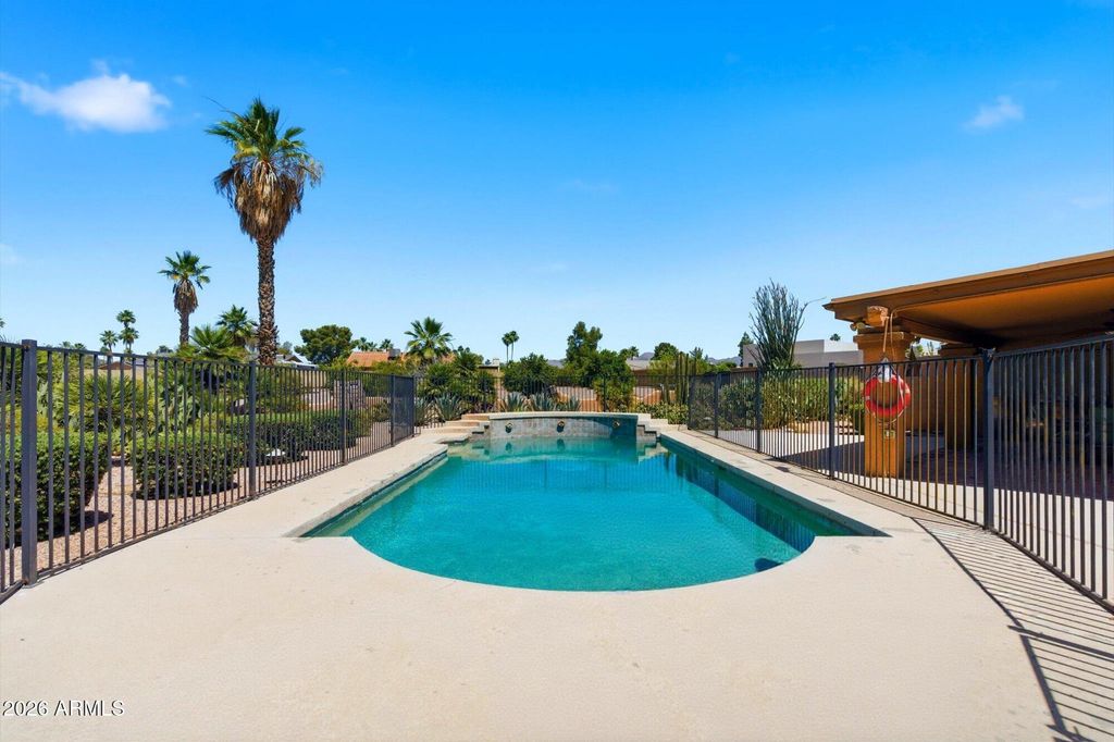 Image 12 of property listing at 7412 E WETHERSFIELD Road, Scottsdale, AZ 85260