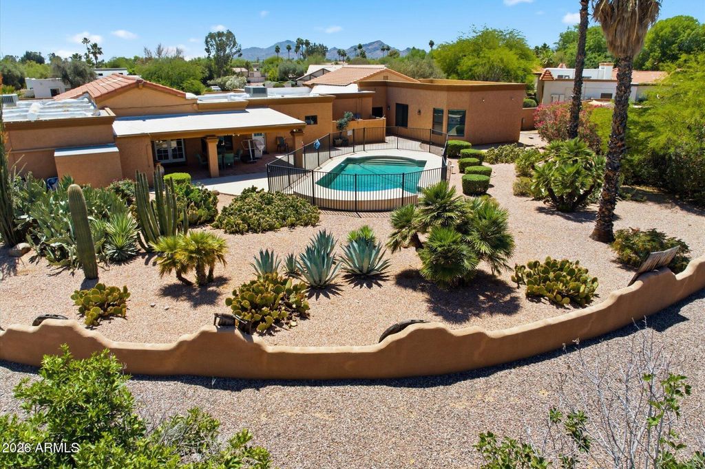 Image 14 of property listing at 7412 E WETHERSFIELD Road, Scottsdale, AZ 85260