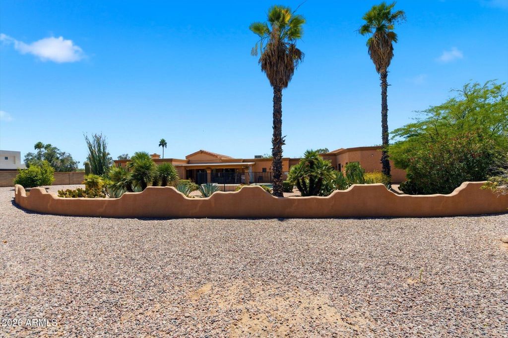 Image 16 of property listing at 7412 E WETHERSFIELD Road, Scottsdale, AZ 85260