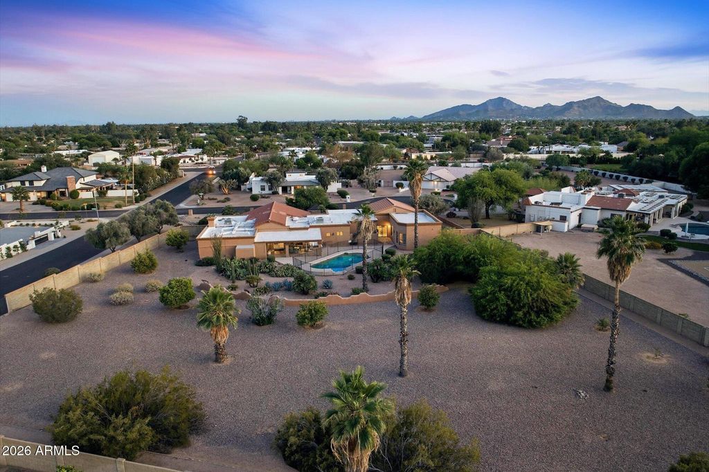 Image 20 of property listing at 7412 E WETHERSFIELD Road, Scottsdale, AZ 85260